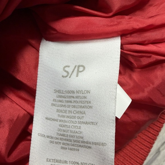 Wear by Erin Andrews Women's Small NBA Chicago Bulls Hooded Puffer Vest Red‎ New - Picture 3 of 10